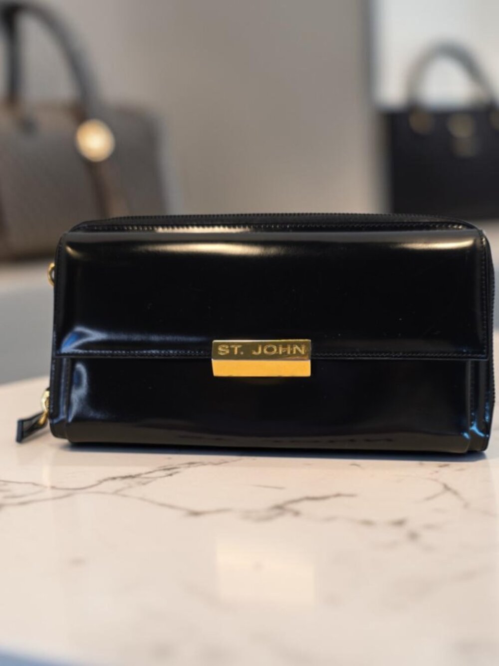 St. John Luxury Black Leather Wallet on Chain/Wallet Purse  EUC